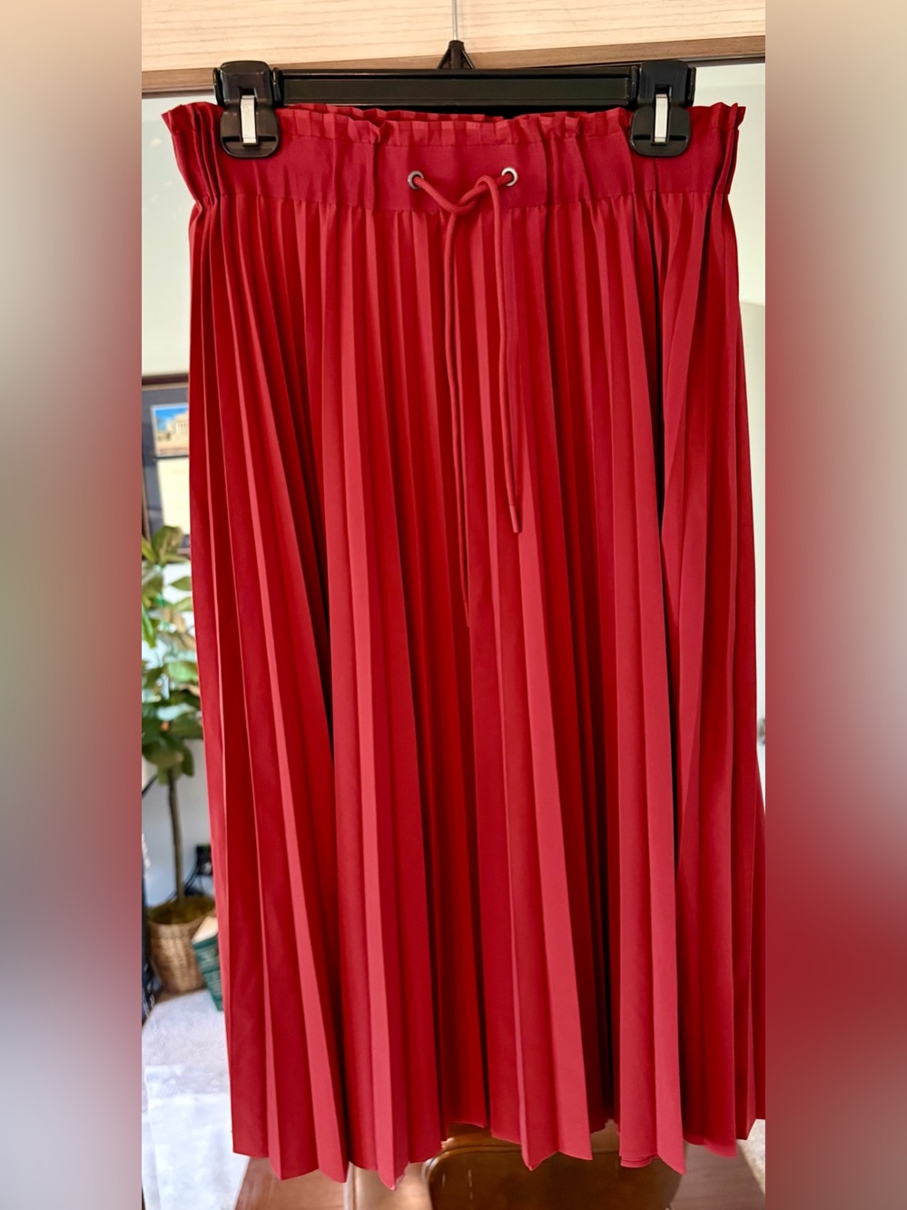 Athleta Hayes Pleated Midi Skirt Drawstring Red Berry size XS extra small